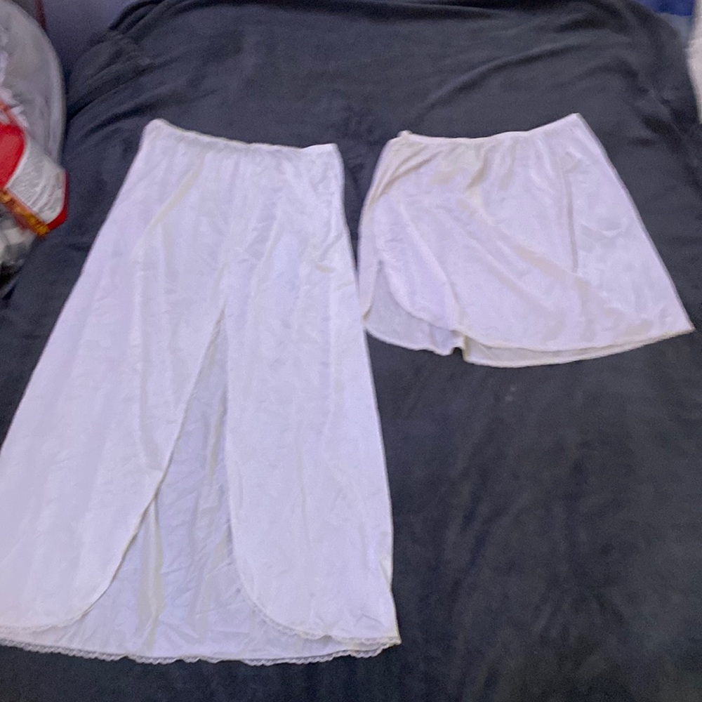 Small white vintage skirt slips